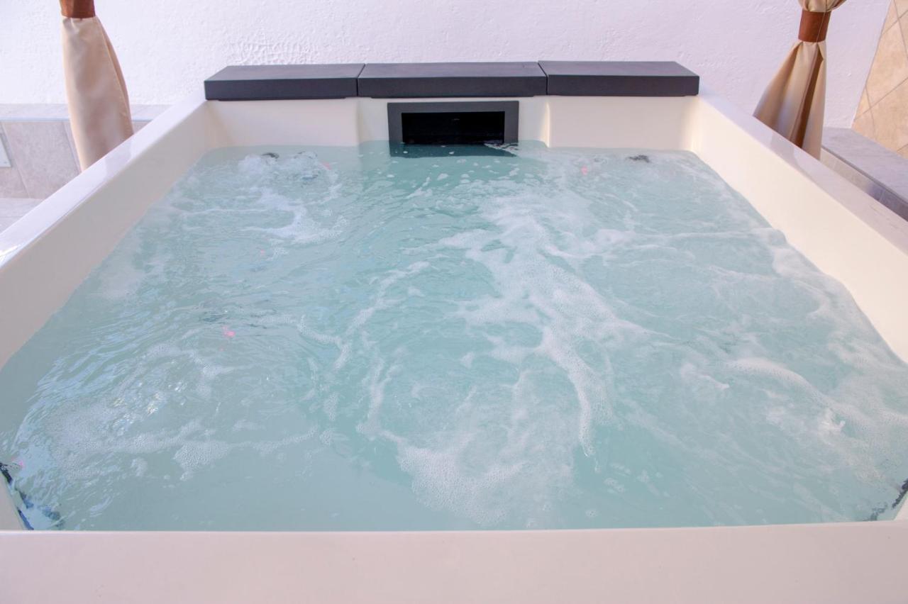 Joyce Luxury Suite Monopoli Eksteriør bilde