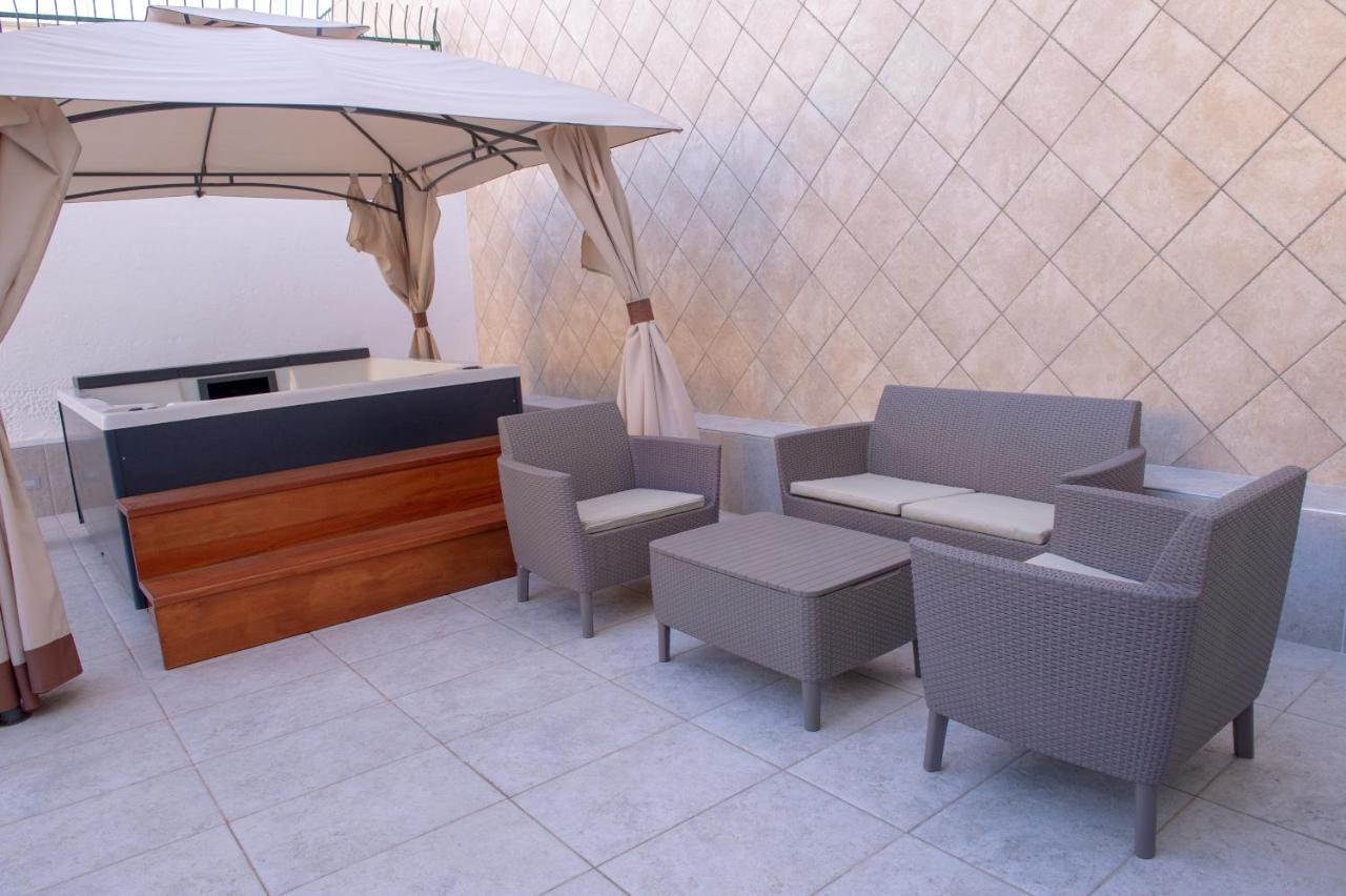 Joyce Luxury Suite Monopoli Eksteriør bilde